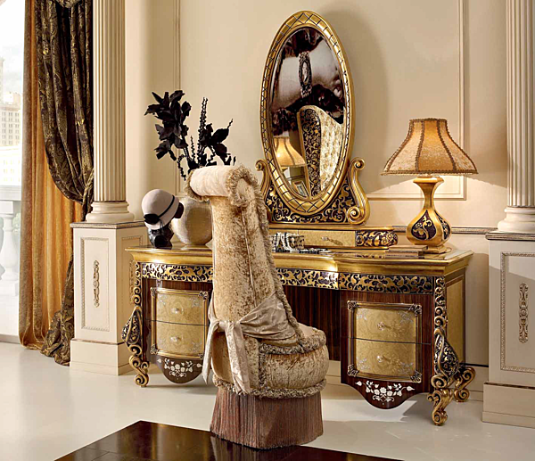 Туалетный столик A.R.ARREDAMENTI SRL Royal Palace 580/A фабрика A.R.ARREDAMENTI SRL из Италии. Фото №1