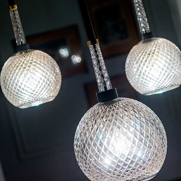 Хрустальная люстра с гравировкой с деталями из натуральной латуни и матовой черной лакированной латуни SIGMA L2  7232 фабрика SIGMA L2 из Италии. Фото №3