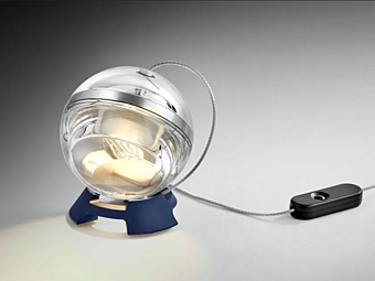 Настольная лампа с регулируемым светом из алюминия Lumina коллекции Limbus Eye