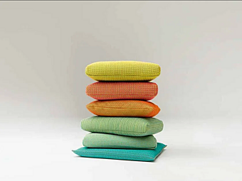 Подушка для дивана из полиэфирного волокна PAOLA LENTI Cuscini di appoggio CU02 Подушка для дивана из полиэфирного волокна PAOLA LENTI Cuscini di appoggio CU02 фабрика PAOLA LENTI из Италии