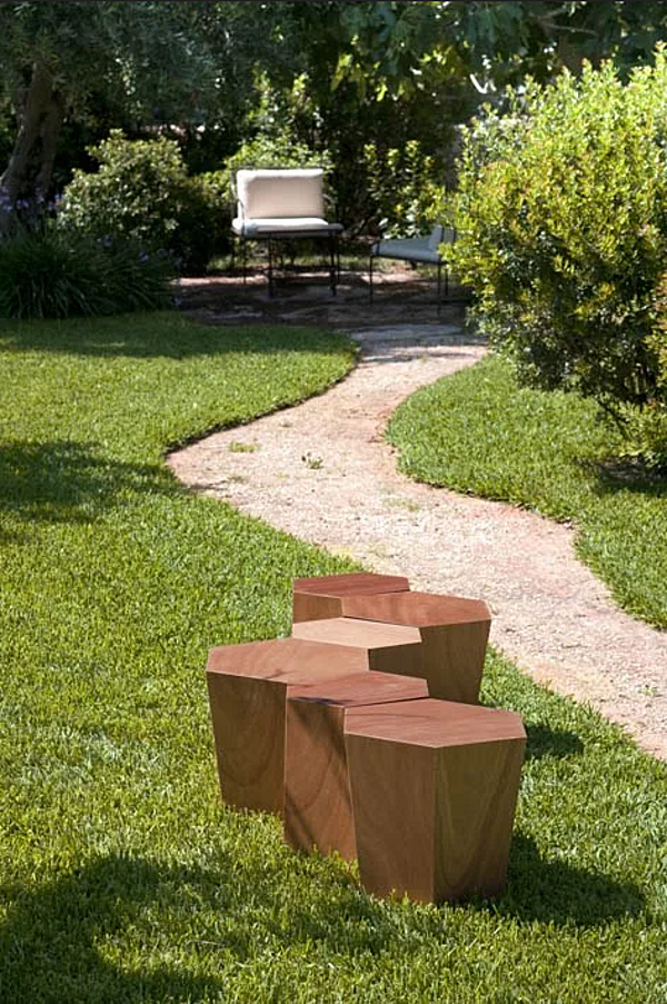 Шестигранный деревянный столик для кофе CASAMANIA & HORM HEXAGON PIETRA фабрика Casamania & HORM из Италии. Фото №3