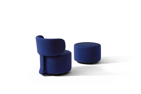 Кресло с подлокотниками из ткани CASSINA Tamburound фабрика CASSINA из Италии. Фото №2