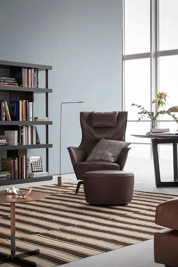 Кресло POLTRONA FRAU Mamy Blue фабрика POLTRONA FRAU из Италии. Фото №8