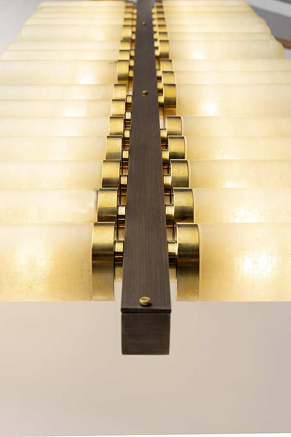 Вертикальная люстра из натуральной латуни с алебастром SIGMA L2  7299/30 фабрика SIGMA L2 из Италии. Фото №2