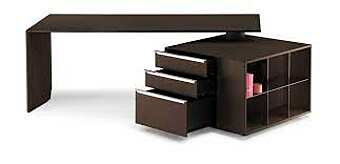 Письменный стол POLTRONA FRAU C.E.O Cube Desk 2