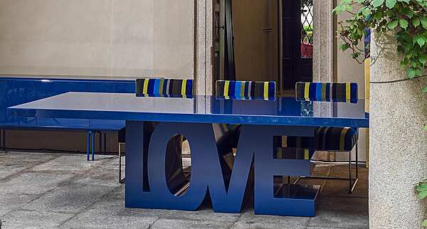 Деревянный стол из коллекции ERBA ITALIA Love фабрика ERBA ITALIA из Италии. Фото №4