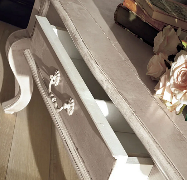 Журнальный стол из массива дерева квадратный Interiors Italia PR605 фабрика Interiors Italia из Италии. Фото №3