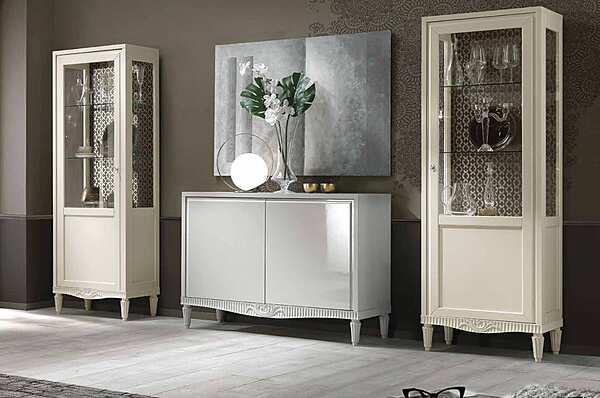 Витрина из массива дерева с одной дверью BELLUTTI 1208T фабрика BELLUTTI из Италии. Фото №3