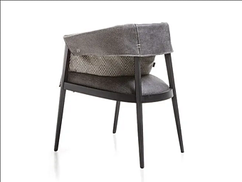 Кресло с обивкой из кожи и подлокотниками Frigerio Liza 13204F фабрика Frigerio из Италии