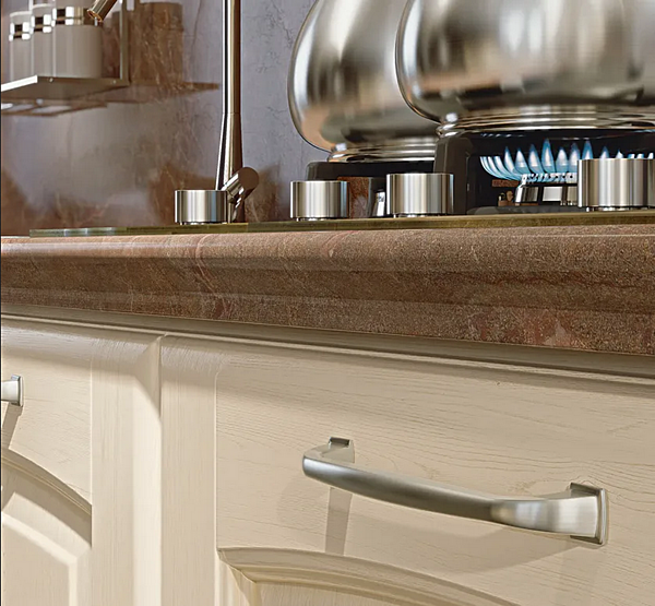 Кухня с островом из материала LUBE CUCINE  Veronica 7 фабрика LUBE CUCINE из Италии. Фото №3