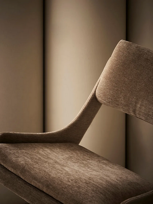 Кресло с тканевой обивкой Nube Italia CAROL фабрика Nube Italia из Италии. Фото №3