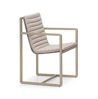 Кресло с обивкой из ткани для сада FORMITALIA Kazimir фабрика FORMITALIA из Италии