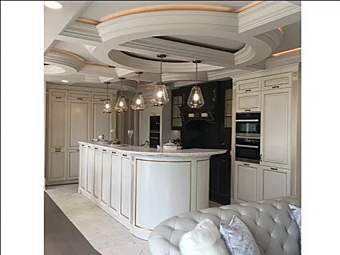 Кухня на заказ из дерева классического стиля Martini Interiors Vancouver BC Canada фабрика MARTINI INTERIORS из Италии