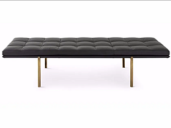 День-кровать с обитой спинкой из кожи Gallotti&Radice Twelve Day Bed День-кровать с обитой спинкой из кожи Gallotti&Radice Twelve Day Bed фабрика Gallotti & Radice из Италии