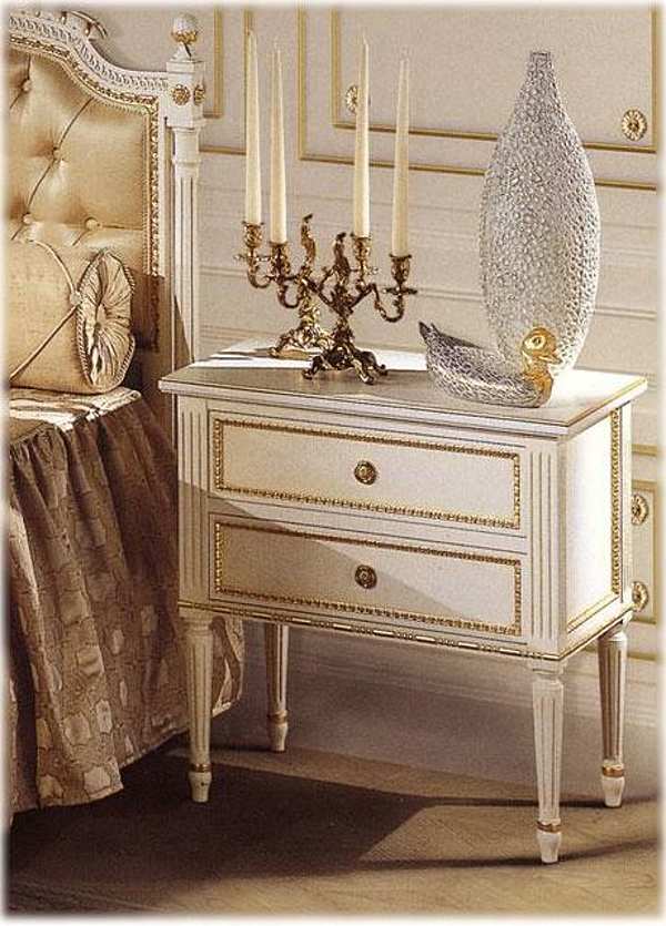 Тумбочка ANGELO CAPPELLINI BEDROOMS Salieri 209/02 фабрика ANGELO CAPPELLINI из Италии. Фото №1