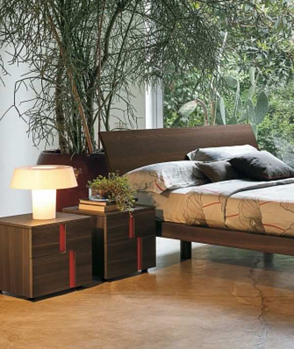 Тумбочка TOMASELLA & COMPAS Comodino 2 cassetti Athena 1 фабрика TOMASELLA & COMPAS из Италии. Фото №1