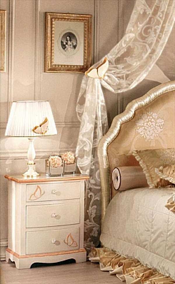 Тумбочка BELLUTTI 5002 фабрика BELLUTTI из Италии. Фото №1