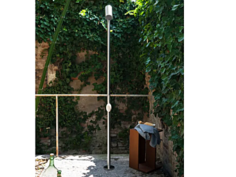 Уличный душ квадратный из нержавеющей стали AGAPE фабрика Agape из Италии