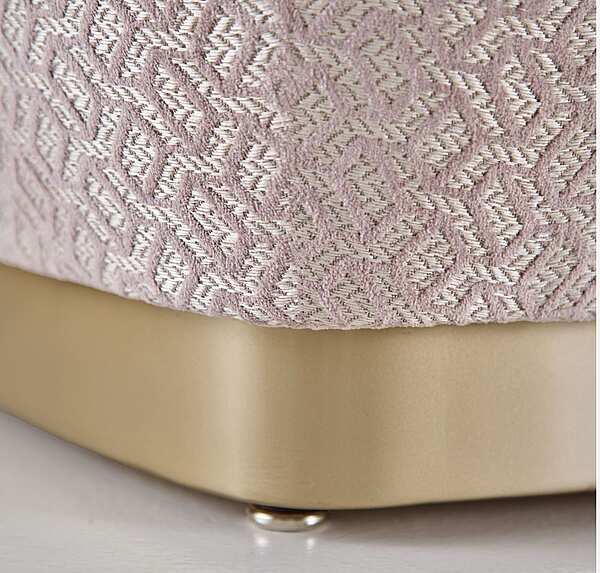Кресло из массива дерева с мягкой обивкой DECORA ( LCI STILE) V030L фабрика DECORA ( LCI STILE) из Италии. Фото №5