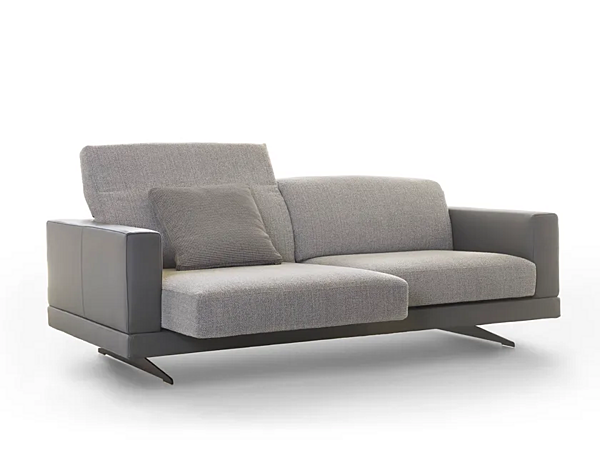 Диван с обитой спинкой из ткани на два места  GYFORM Lio фабрика Gyform из Италии. Фото №2