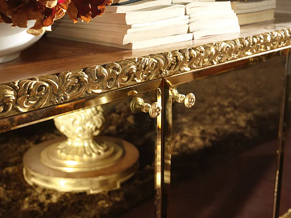 Книжный шкаф из дерева с резьбой A.R.ARREDAMENTI SRL Royal 707 фабрика A.R.ARREDAMENTI SRL из Италии. Фото №3