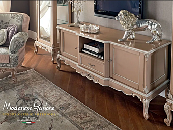 Низкая телевизионная тумба из массива дерева MODENESE GASTONE 12110