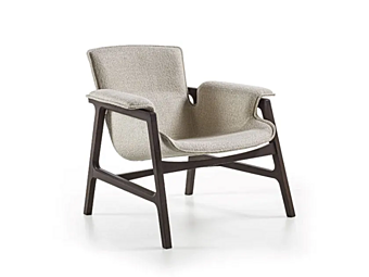Кресло с подлокотниками из ткани Frigerio Arianna 17902F