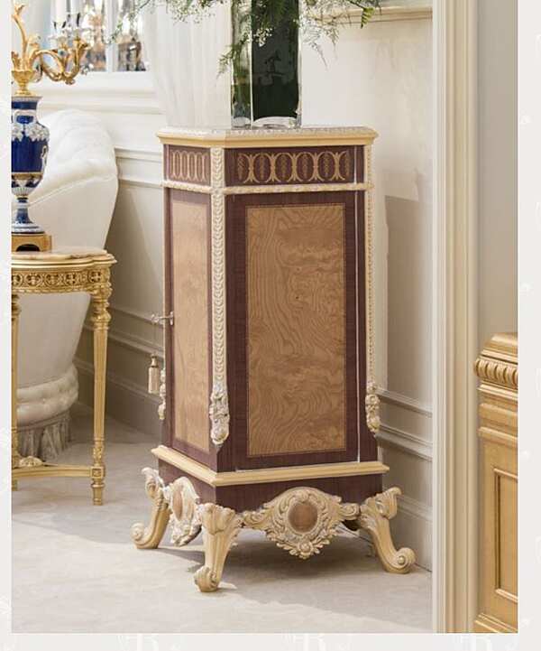 Подставка из дерева с дверцами FRATELLI RADICE 104 фабрика FRATELLI RADICE из Италии. Фото №1