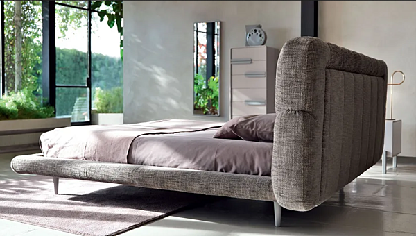 Двуспальная кровать с обитой спинкой из ткани Minou CORTEZARI 967 фабрика CORTE ZARI из Италии. Фото №5