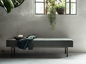 Обитая скамья из ткани NOVAMOBILI CHURCH фабрика NOVAMOBILI из Италии