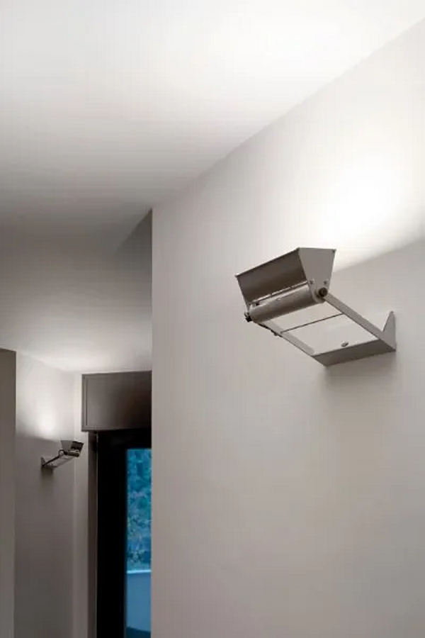 Настенная лампа из металла с регулируемой яркостью Lumina Opus 710 фабрика Lumina из Италии. Фото №3