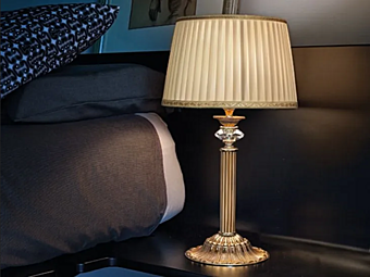 Настольная лампа с кристаллами Сваровски Euroluce Lampadari Sirio LP1 фабрика EUROLUCE LAMPADARi из Италии