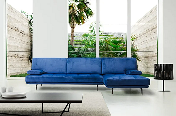 Диван с мягкой спинкой и шезлонгом из ткани MitoHome Karma фабрика MitoHome из Италии. Фото №2