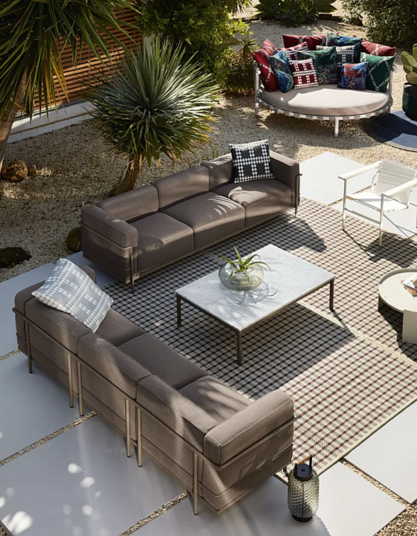 Прямоугольный боковой столик из мрамора CASSINA 10 Table en Tube Basse Outdoor 010 фабрика CASSINA из Италии. Фото №5