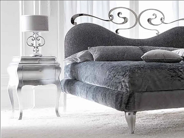 Прикроватная тумбочка с ящиками из дерева CORTEZARI Maya 478 фабрика CORTE ZARI из Италии. Фото №4