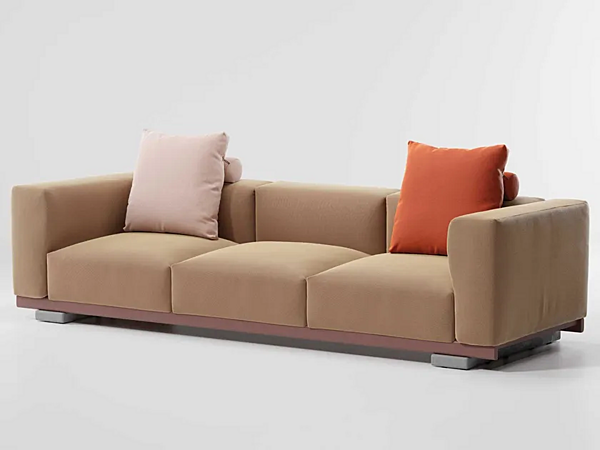 Диван на три места с обитой спинкой из ткани KETTAL MOLO KS4200700- фабрика KETTAL из Италии. Фото №4