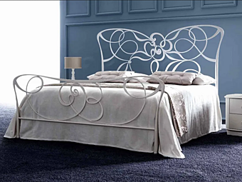 Двуспальная кровать с обитой спинкой из ткани CORTEZARI Iris фабрика CORTE ZARI из Италии