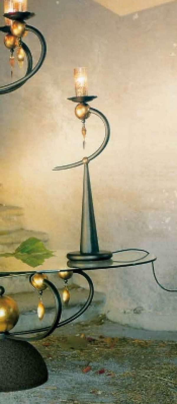 Настольная лампа MM LAMPADARI 5831/L1 фабрика MM LAMPADARI из Италии. Фото №1