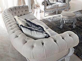 Диван на три места с мягкой спинкой из ткани MODENESE GASTONE 13412 фабрика MODENESE GASTONE из Италии