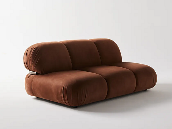 Диван на три места из замши с мягкой спинкой Nube Italia Bold N242002 фабрика Nube Italia из Италии. Фото №1