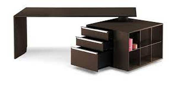 Письменный стол POLTRONA FRAU C.E.O Cube Desk 2 фабрика POLTRONA FRAU из Италии. Фото №1
