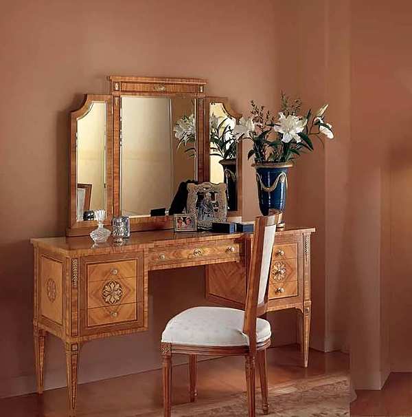 Туалетный столик ANGELO CAPPELLINI BEDROOMS Grieg 9625 фабрика ANGELO CAPPELLINI из Италии. Фото №1
