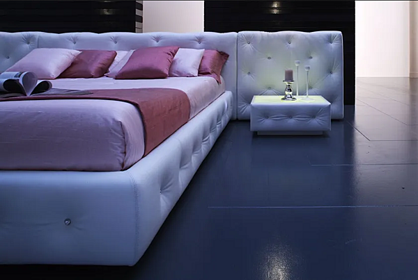 Кожаная двуспальная кровать с мягкой спинкой MitoHome Auriga фабрика MitoHome из Италии. Фото №4