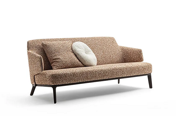 Диван с обитой спинкой из ткани Frigerio Amanda 17916F фабрика Frigerio из Италии. Фото №1