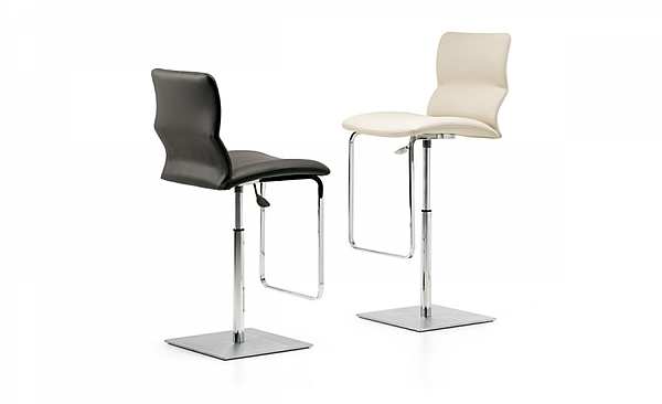 Барный стул CATTELAN ITALIA Alessio Bassan VICTOR фабрика CATTELAN ITALIA из Италии. Фото №1