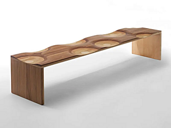 Скамья из массива дерева с рифленой поверхностью CASAMANIA & HORM RIPPLE фабрика Casamania & HORM из Италии