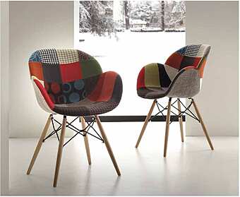 Кресло из массива дерева, металла и текстиля ARREX A291 фабрика ARREX из Италии