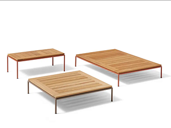 Низкий боковой столик из ироко для сада CASSINA MEX HI OUTDOOR