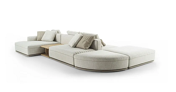 Диван с обитой спинкой из ткани Eddie Double Frigerio фабрика Frigerio из Италии. Фото №2