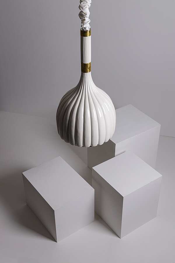 Полированная белая керамическая люстра с латунной рамой  SIGMA L2  7317 фабрика SIGMA L2 из Италии. Фото №5